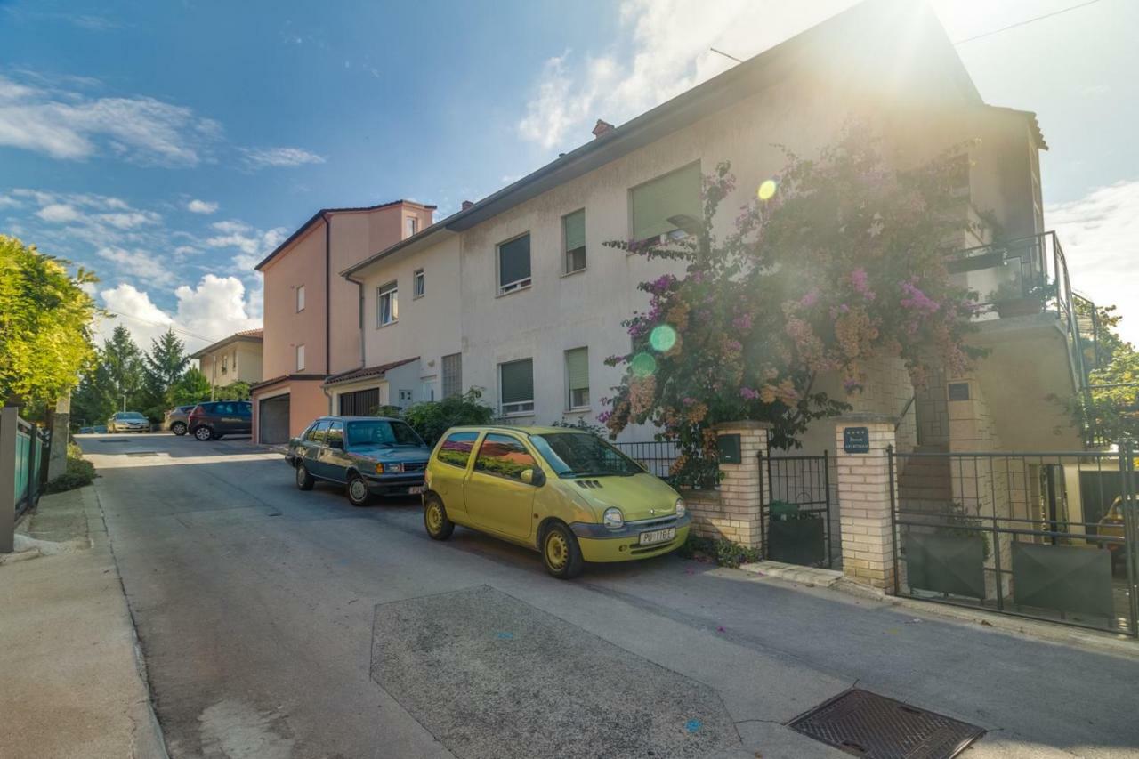 Apartments Tonka Near Beach And Sea Pula Luaran gambar